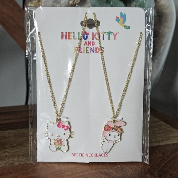 Hello Kitty and My Melody Bestie Necklace 2-Pack - Picture 4 of 7
